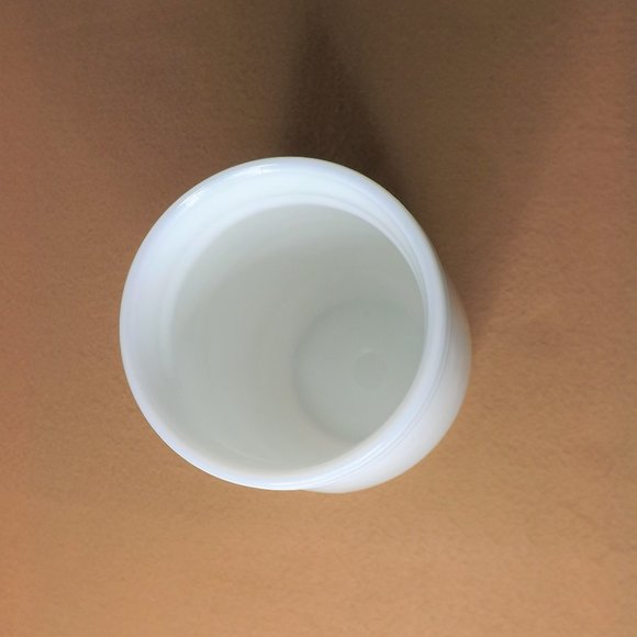 Milk Glass Container - Picture 4 of 5